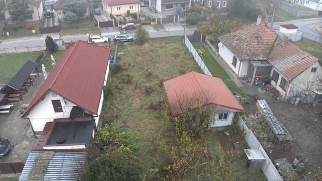 Pozemok 1 618 m² so sieťami, Jelka – Nová cesta 3