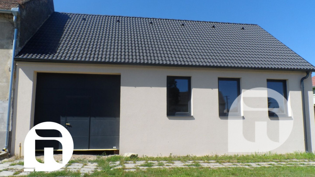 Predaj 4 izbový rodinný dom - novostavba - Maďarsko - Rajka ulica Dózsa Gyorgy, zastavaná plocha140m2 pozemok 897m2