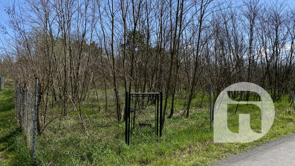 Na predaj pozemok v lokalite Devínske Jazero - Bratislava