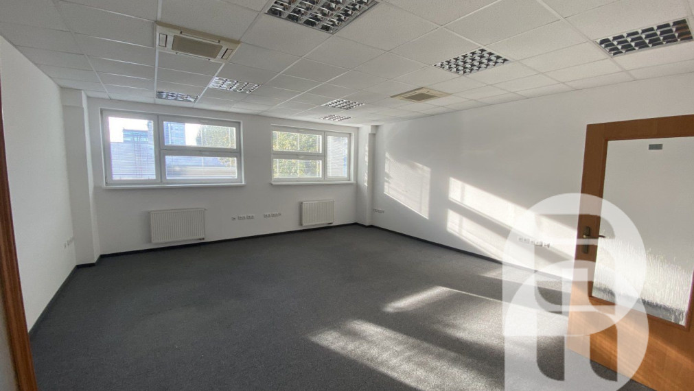 Prenájom kancelárskych priestorov Hraničná 18 Bratislava Ružinov od 9,05€ / m2