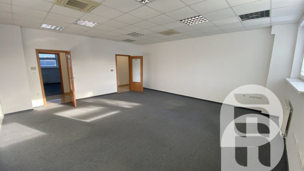 Prenájom kancelárskych priestorov Hraničná 18 Bratislava Ružinov od 9,05€ / m2