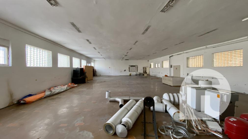 ZNÍŽENIE CENY - Predaj skladových priestorov a zastrešených plôch v lokalite obce Gajary v priemyselnej zóne „Textilka“ len 10 minút od Malaciek