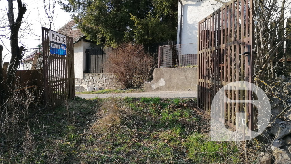 Predaj stavebného pozemku 1583m2 v obci Pernek na Záhorí