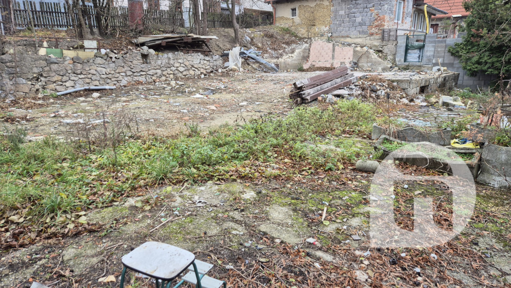 Predaj stavebného pozemku 1583m2 v obci Pernek na Záhorí