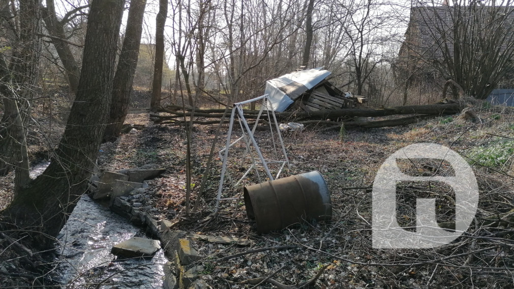 Predaj stavebného pozemku 1583m2 v obci Pernek na Záhorí