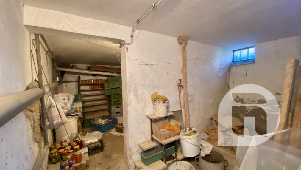 Predstavujeme Vám na predaj starší 3- izbový rodinný dom v obci Lozorno so záhradou - Veterná ulica