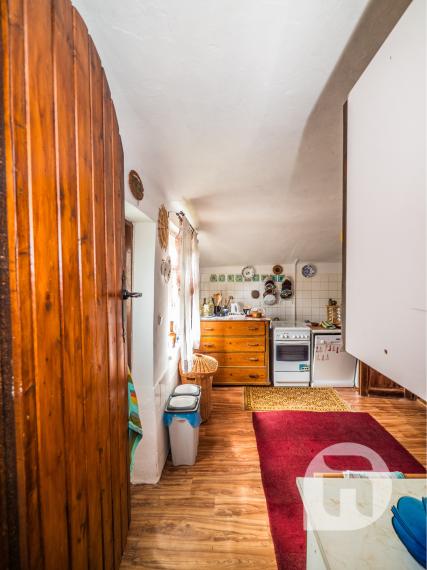 Dom pod lesom s 1 461 m² pozemkom, kde deti majú raj a srnky chodia na dvore