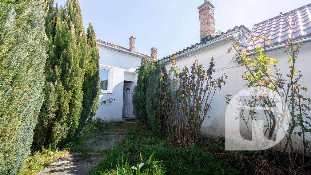 NOVINKA 3.izb RODINNÝ DOM S VEĽKÝM POZEMKOM RAJKA - MAĎARSKO