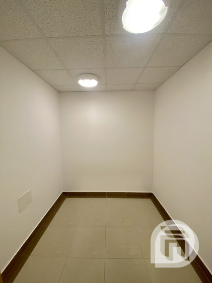 Prenájom exkluzívnych administratívnych priestorov Bratislava Koliba - Hlavná ul. + parking