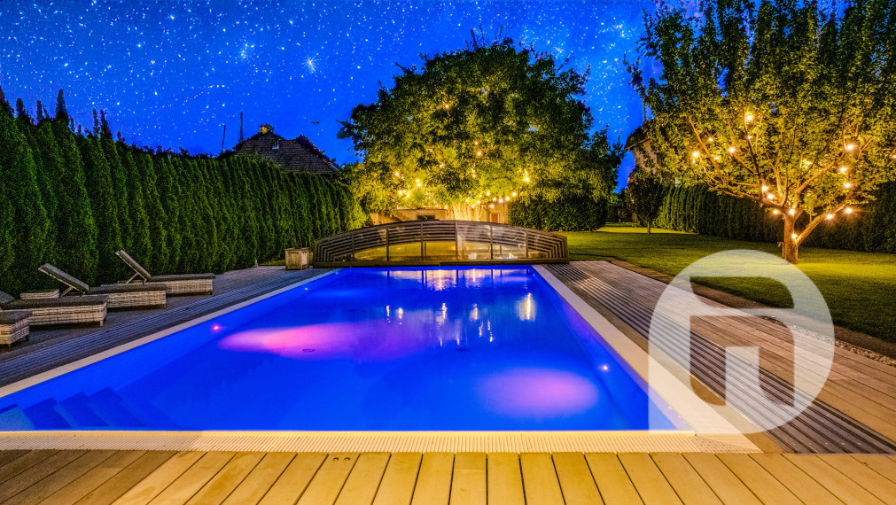 Dom s výhodami rezortu: bazén, vírivka, lounge bar a 7 izieb – Vinodol, Nitra