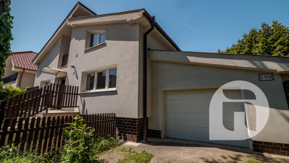 7-izbový dom Vrakuňa – bývanie aj podnikanie v jednom