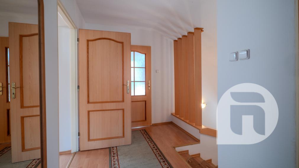 7-izbový dom Vrakuňa – bývanie aj podnikanie v jednom