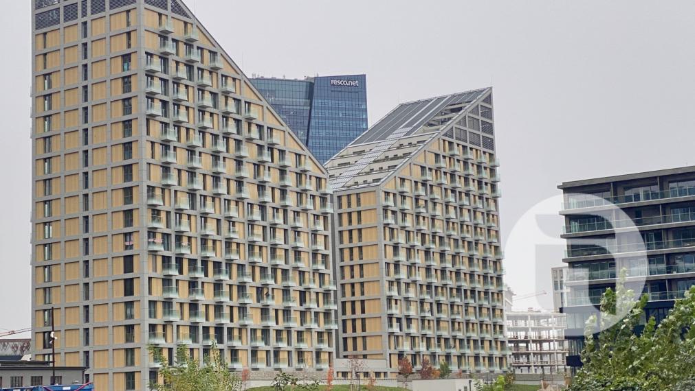 Predaj - moderný 3 - izbový byt na Bottovej ulici v mestskej časti Mlynské Nivy - Bratislava. Byt o výmere 74,6 m2 + 2 balkóny