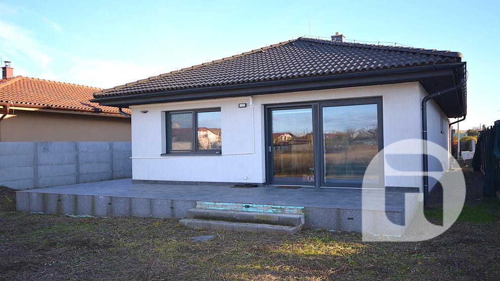 Moderný 4-izbový bungalov na prenájom – novostavba v tichej lokalite Geča, len 8 km od Koší