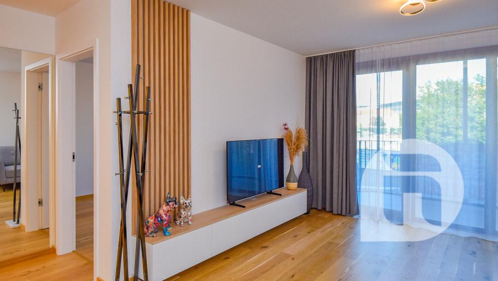 #Predaj 2-izb. bytu s balkónom a zariadením v ZWIRN3 BA Nivy