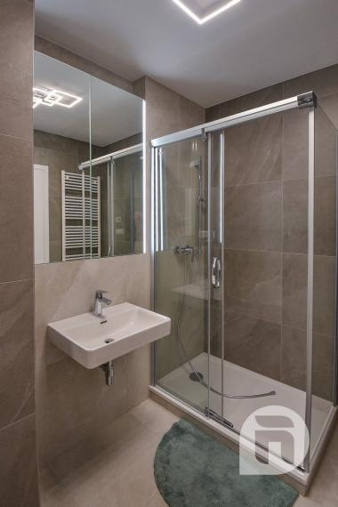 #Predaj 2-izb. bytu s balkónom a zariadením v ZWIRN3 BA Nivy