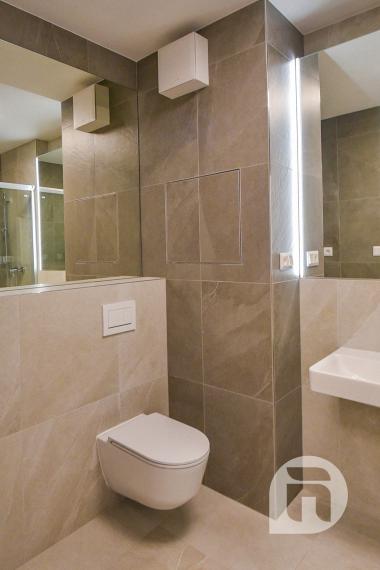 #Predaj 2-izb. bytu s balkónom a zariadením v ZWIRN3 BA Nivy