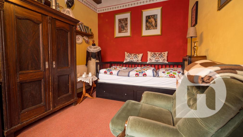 Dom pod lesom s 1 461 m² pozemkom, kde deti majú raj a srnky chodia na dvore