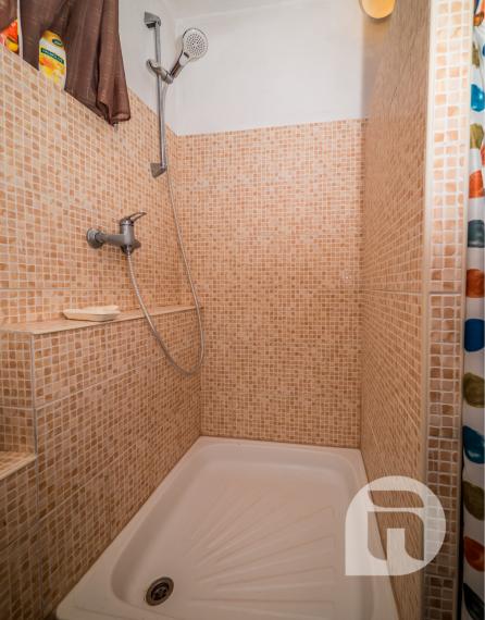 Dom pod lesom s 1 461 m² pozemkom, kde deti majú raj a srnky chodia na dvore