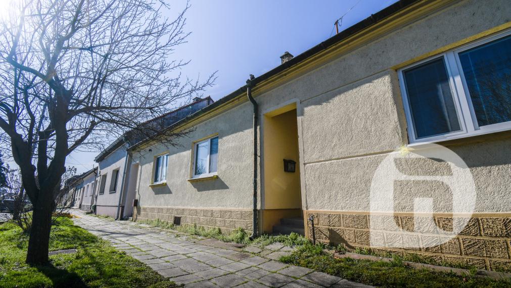 NOVINKA - 3.izb RODINNÝ DOM S VEĽKÝM POZEMKOM RAJKA - MAĎARSKO