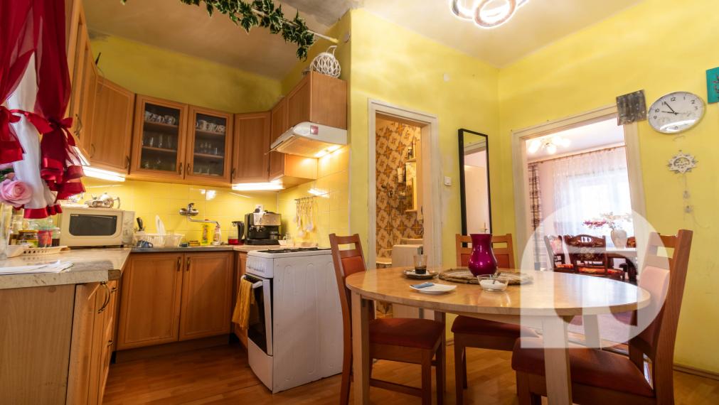 NOVINKA - 3.izb RODINNÝ DOM S VEĽKÝM POZEMKOM RAJKA - MAĎARSKO