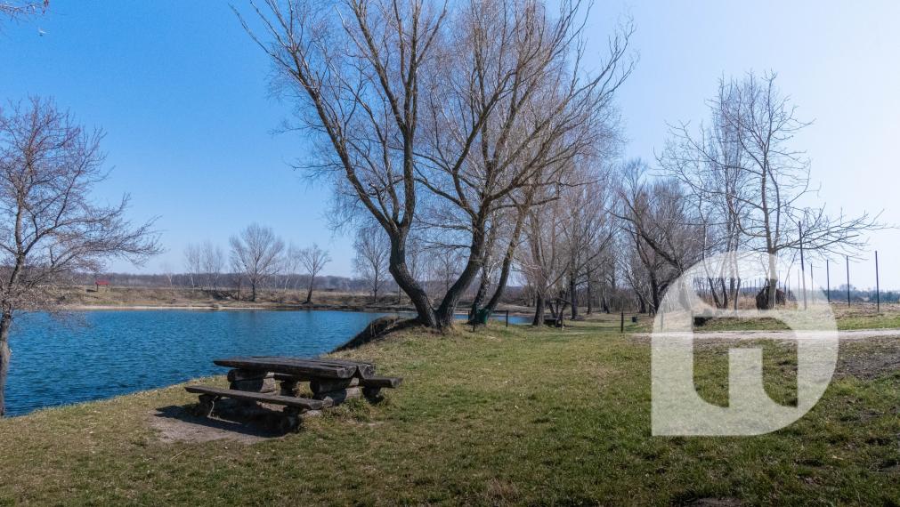 NOVINKA - 3.izb RODINNÝ DOM S VEĽKÝM POZEMKOM RAJKA - MAĎARSKO