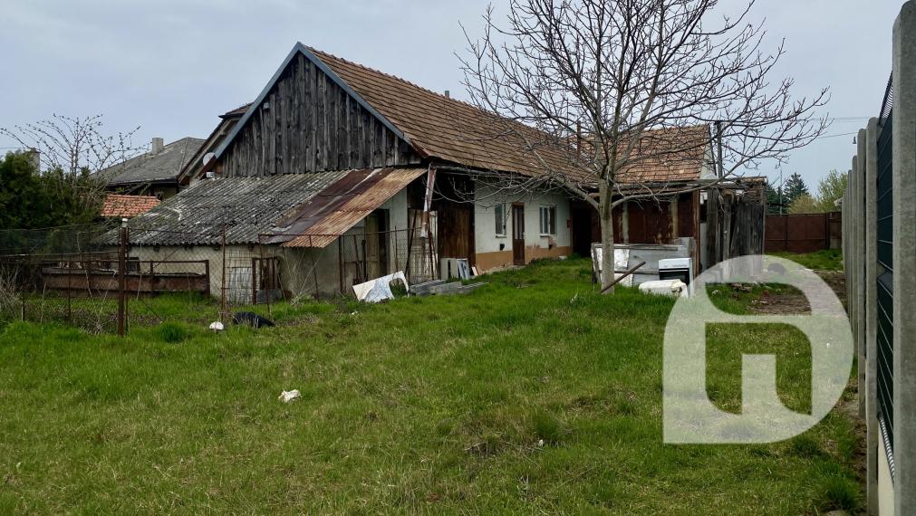 Nová cena - Predaj 4 izbový rodinný dom s pozemkom 2906 m2 v Kuchyni