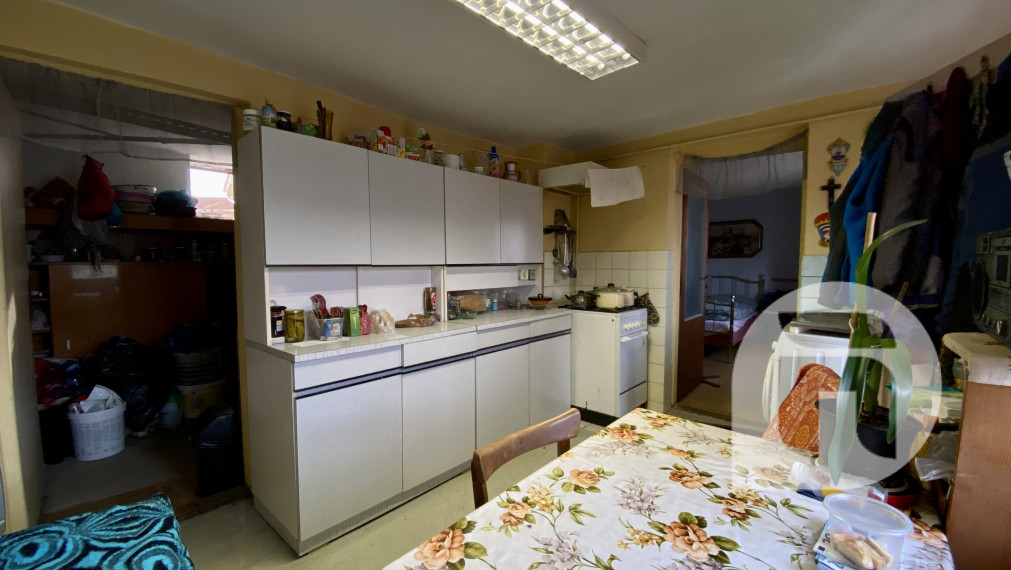 Nová cena - Predaj 4 izbový rodinný dom s pozemkom 2906 m2 v Kuchyni