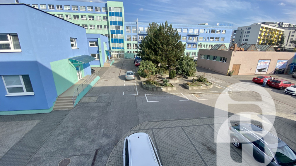 Prenájom kancelárskych priestorov Hraničná 18 Bratislava Ružinov