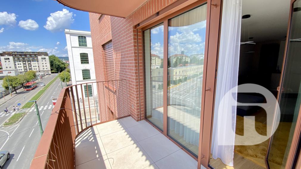 #Predaj moderného 2 izbového bytu v novostavbe ZWIRN3 + balkón + komplet zariadenie