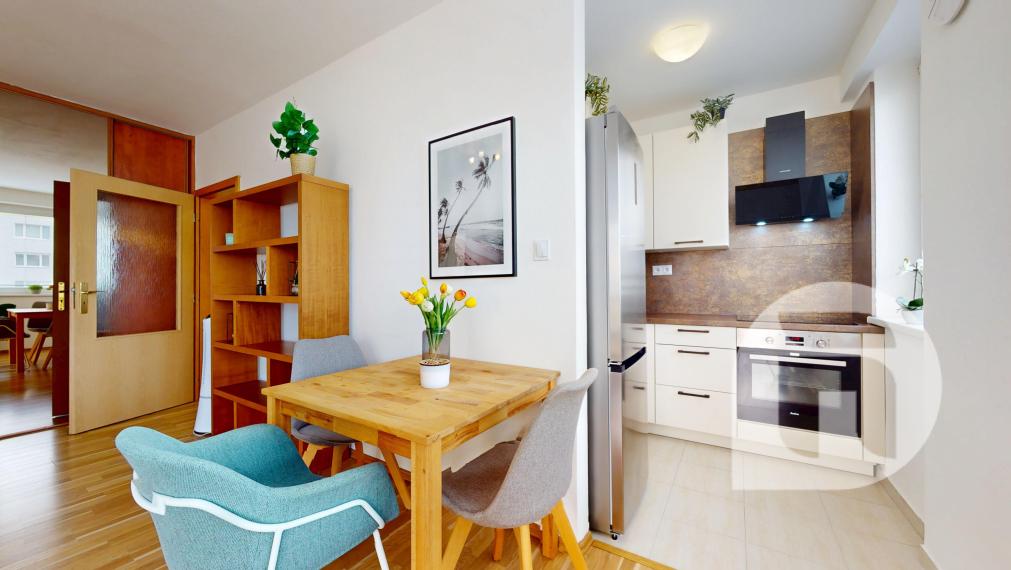 Skvelý a atraktívny 2 izbový byt, Štefana Králika, Devínska Nová Ves *** BÝVAJTE V BEZPROSTREDNEJ BLÍZKOSTI LESA ***