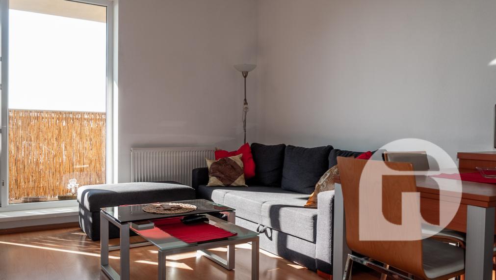 Prenájom slnečného dvojizbového bytu s balkónom na Dlhej ulici v Stupave