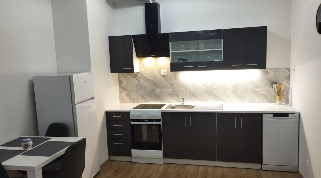 Prenájom 2 izbového bytu s terasou a parkingom - plne zariadený k okamžitému nasťahovaniu Slnečnice BA #ForRent