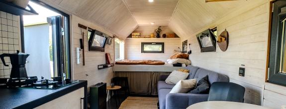 Na predaj: zabehnutý glamping projekt pri Modre s výnosom 25 % ročne