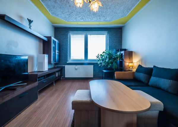 Svetlý 3-izbový byt s loggiou, 12/12 poschodie, Senec – Jesenského