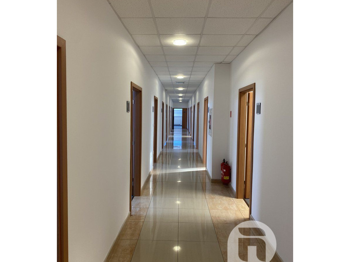 Prenájom kancelárskych priestorov Hraničná 18 Bratislava Ružinov od 9,05€ / m2 3