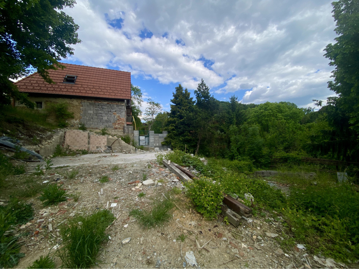 Predaj stavebného pozemku 1583m2 v obci Pernek na Záhorí 4