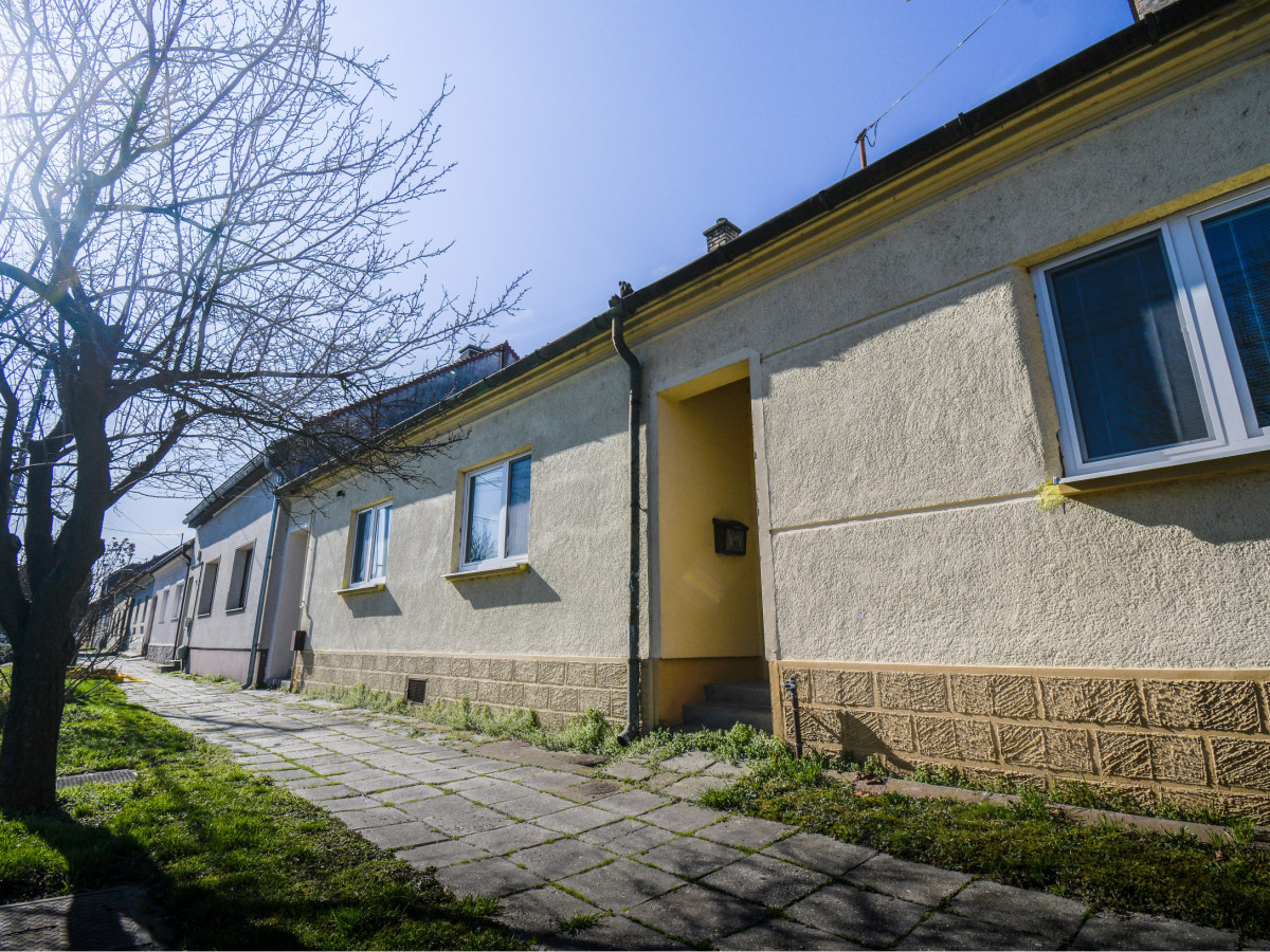 NEW PRICE 3.izb ROD. DOM S VEĽKÝM POZEMKOM RAJKA - MAĎARSKO 3