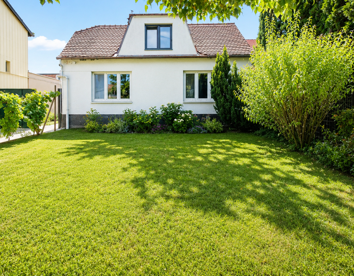 Rodinný dom Pezinok-Grinava – pozemok 1 432 m², jazierko
